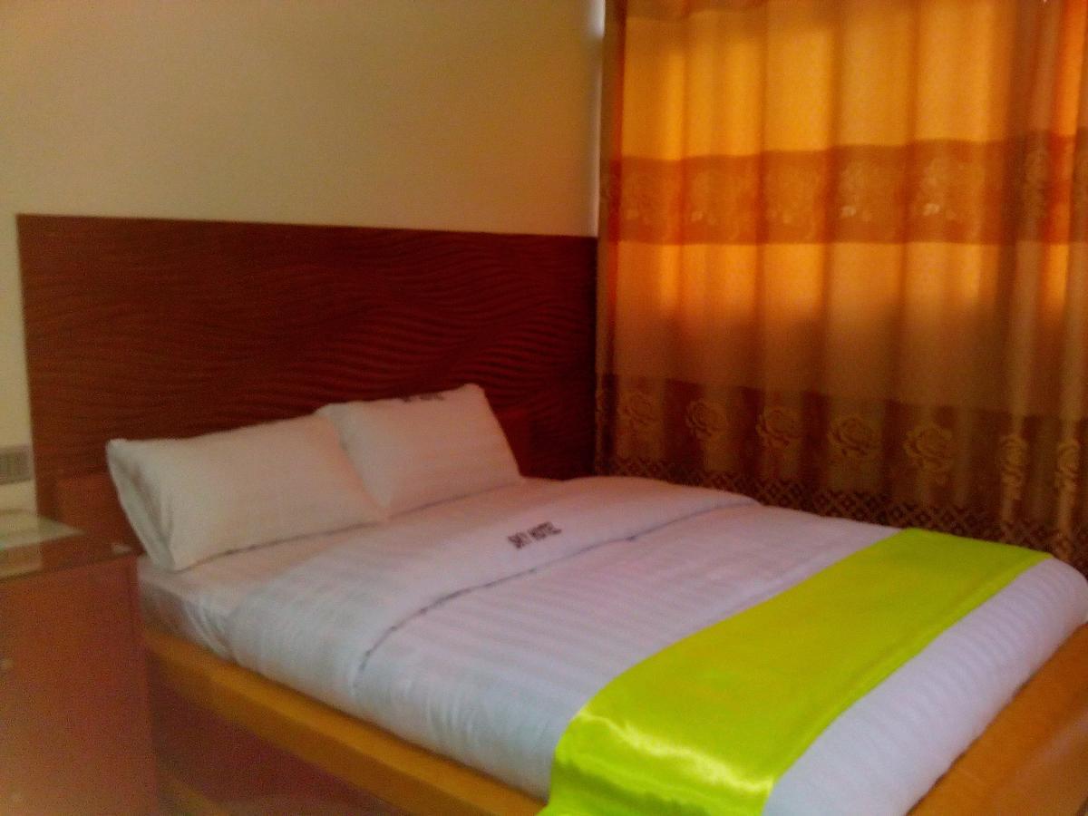 Hotel Ok Kampala Eksteriør billede