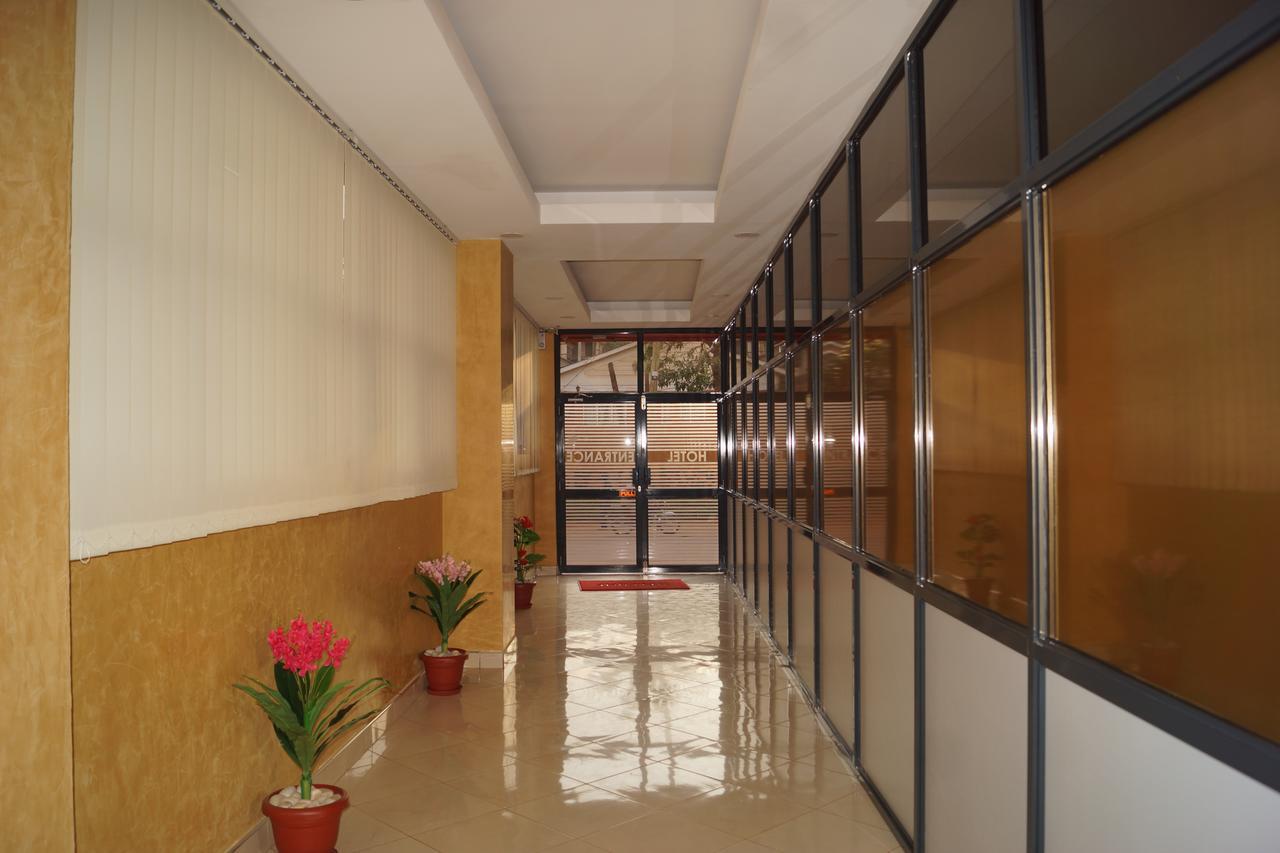 Hotel Ok Kampala Eksteriør billede