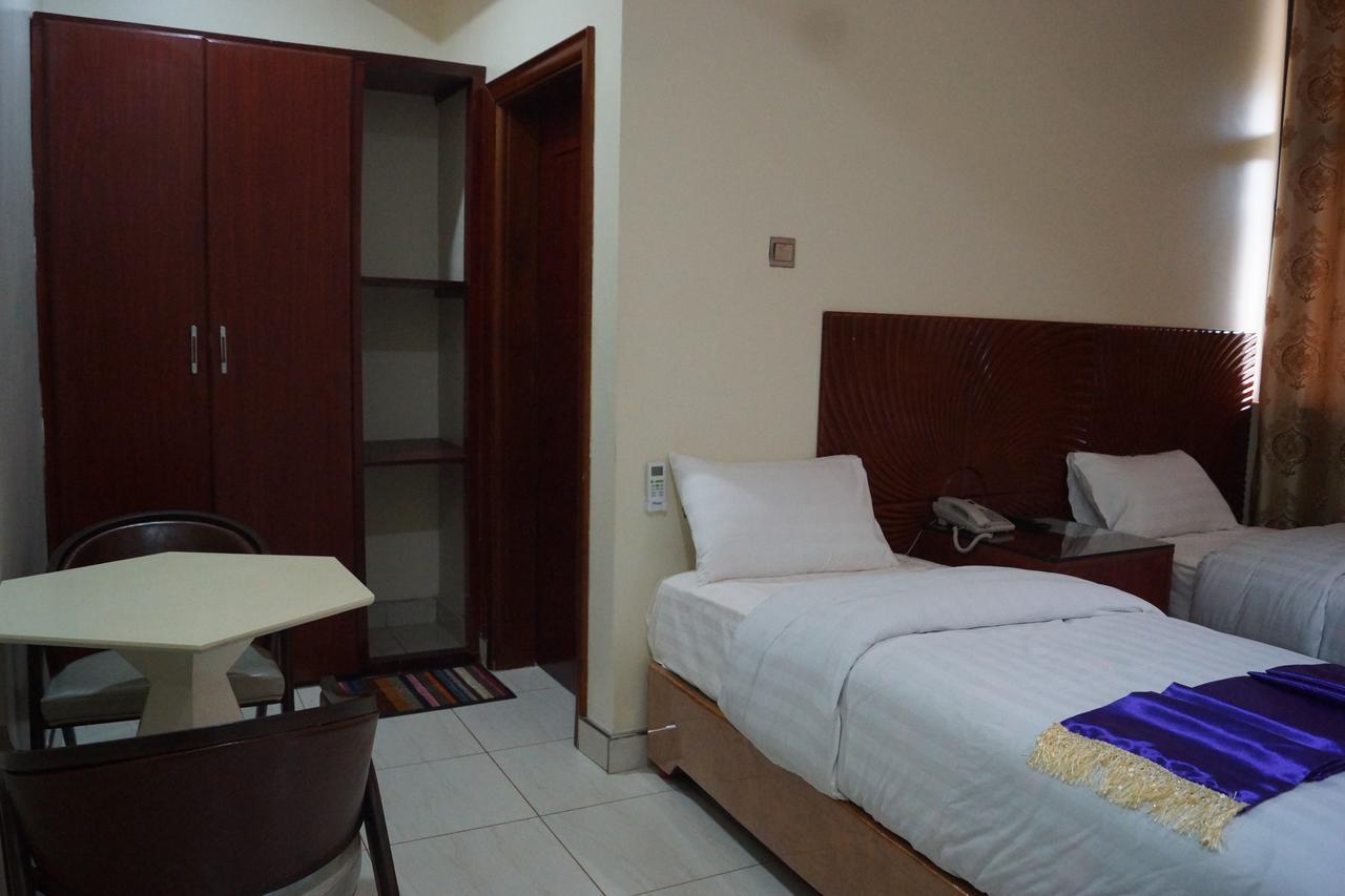 Hotel Ok Kampala Eksteriør billede